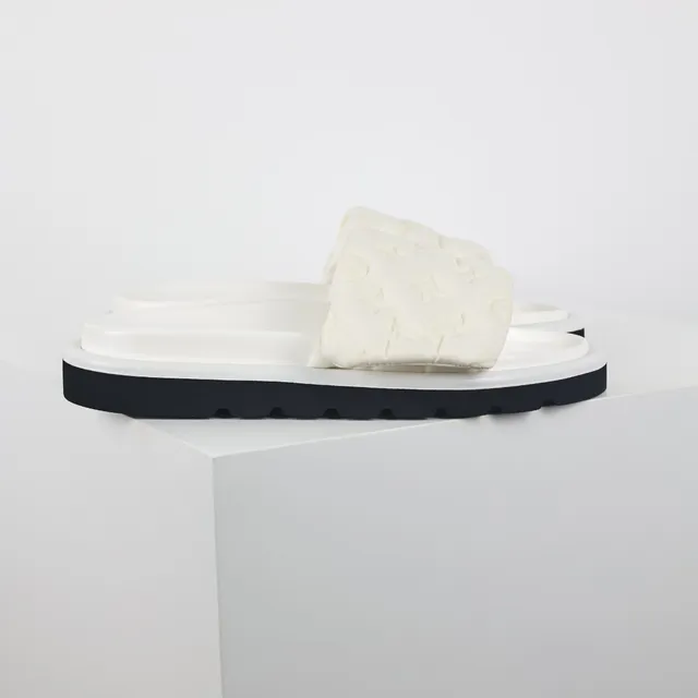 Louis Vuitton Run Away Slide Off-White and Black Slippers 3