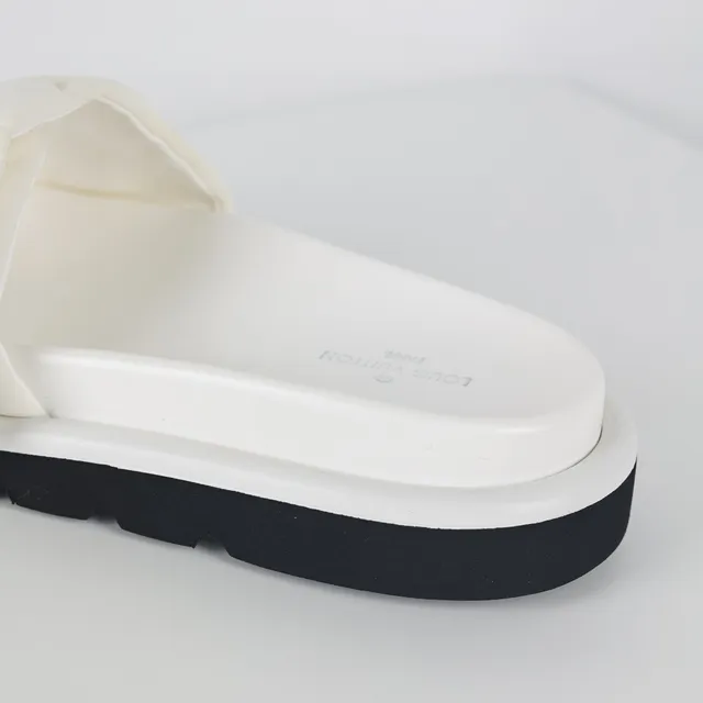 Louis Vuitton Run Away Slide Off-White and Black Slippers 4