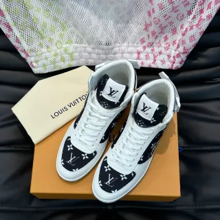 Louis Vuitton Run Away blanco y negro Monogram High-Top zapatillas de estilo de vida
