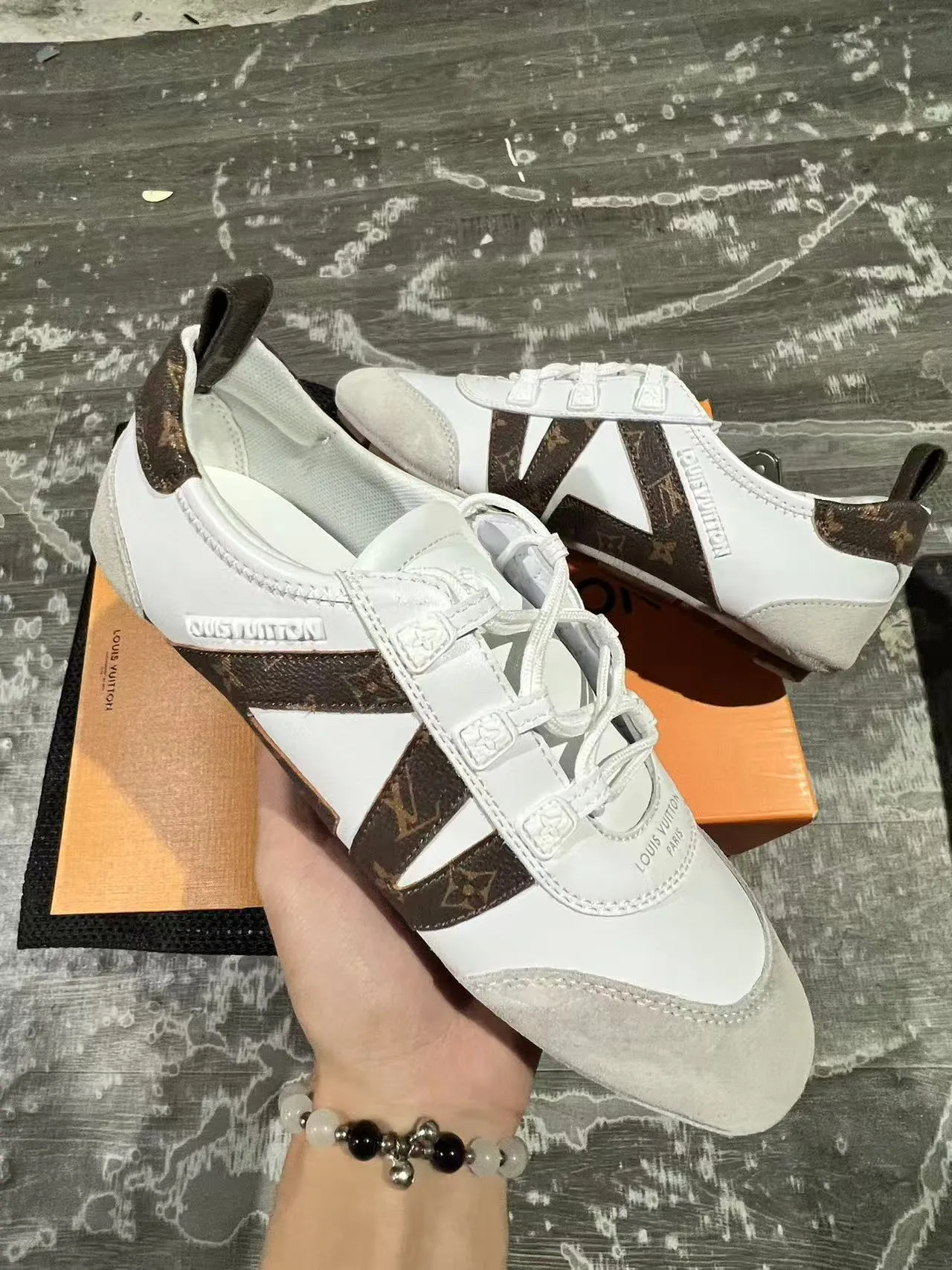 Louis Vuitton Run Away White and Brown Monogram Lifestyle Sneakers 2