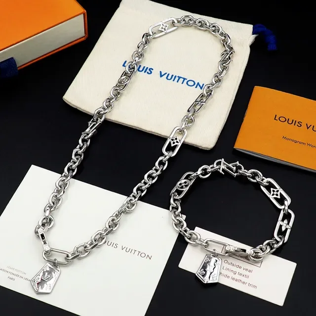 Louis Vuitton Silver Chunky Curb Chain Monogram-Charm Interspersed Necklace 3