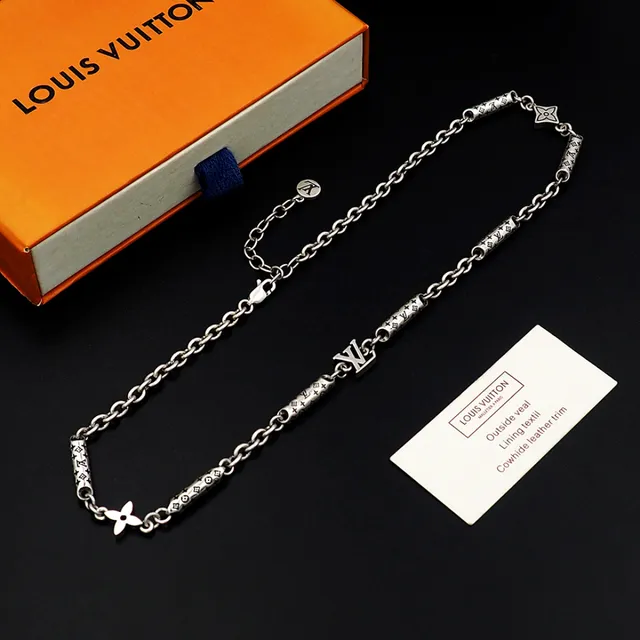 Louis Vuitton Silver Metal Monogram-Engraved Cylindrical Links Necklace 4