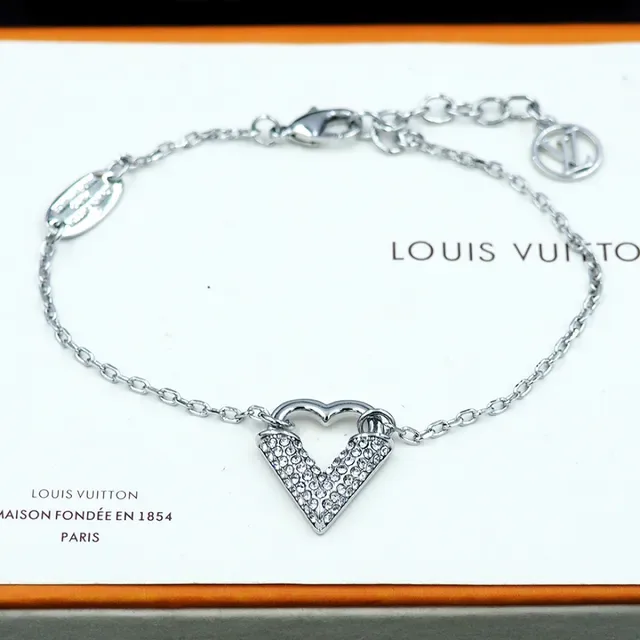 Louis Vuitton Silver Transparent Chain Crystal-Paved Heart Pendant Bracelet 3