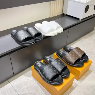 Louis Vuitton स्लाइड मोनोग्राम पैंटफल
