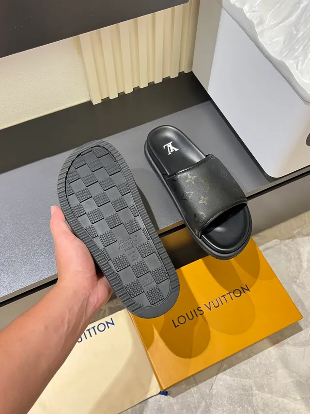 Louis Vuitton Slide Monogram Slippers 2