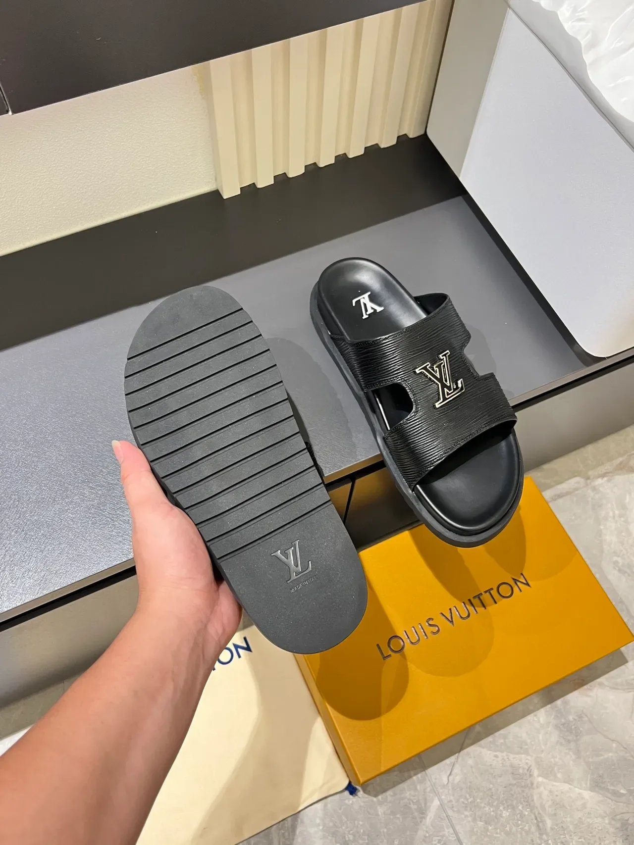 Louis Vuitton Slide Sandals Double-Strap Molded Sole Slippers 7