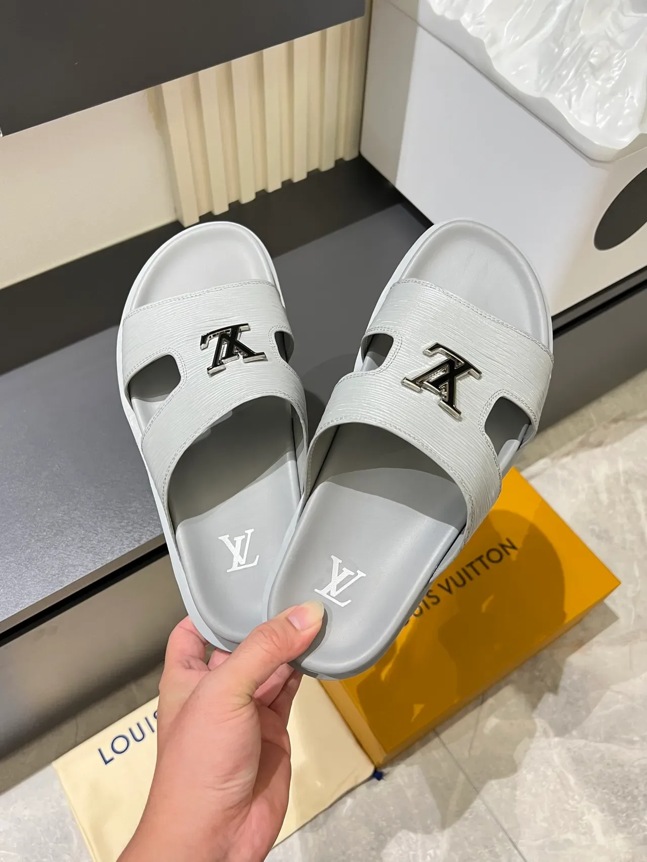 Louis Vuitton Slide Sandals Double-Strap Molded Sole Slippers 10
