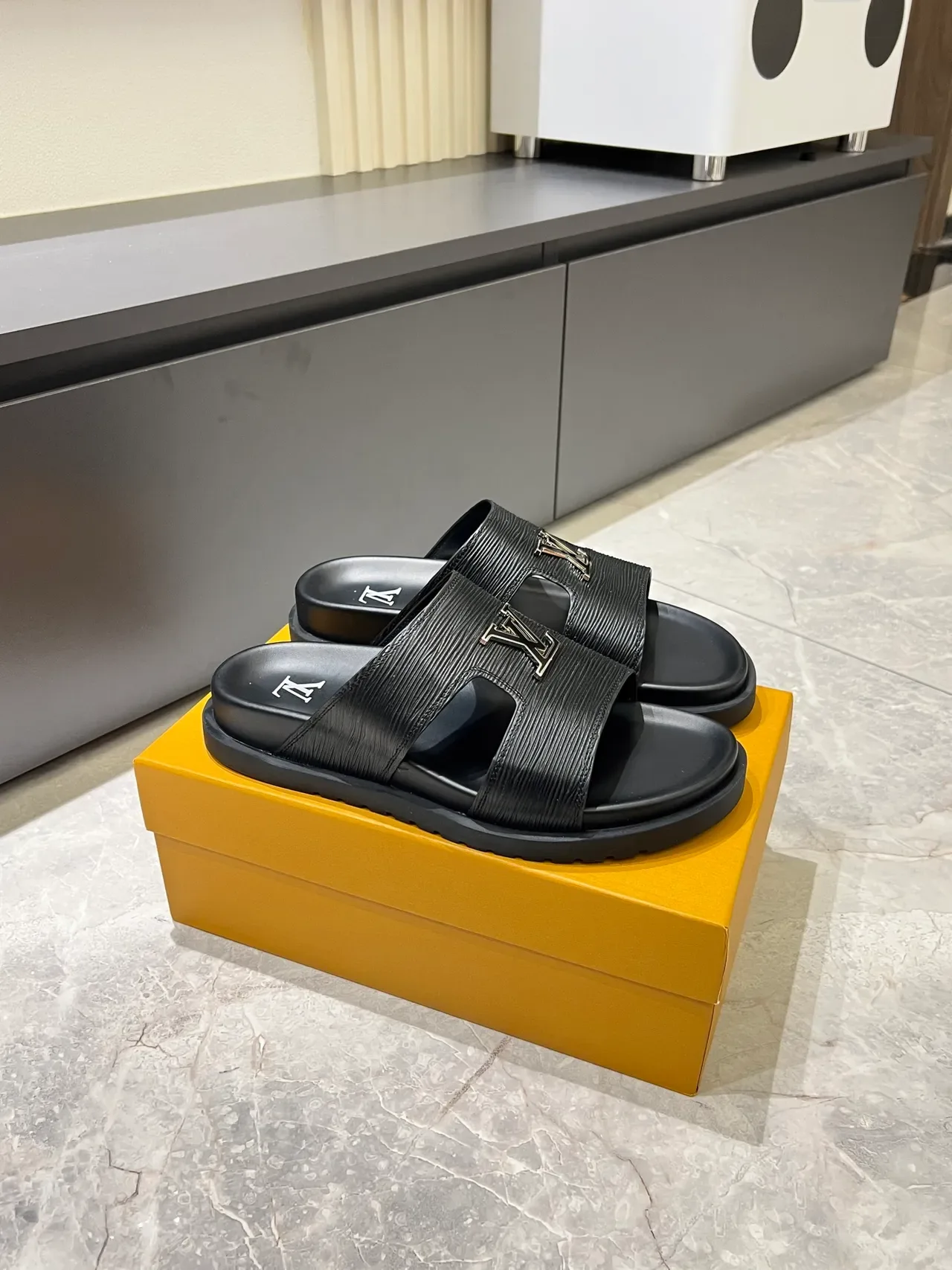Louis Vuitton Slide Sandals Double-Strap Molded Sole Slippers 19