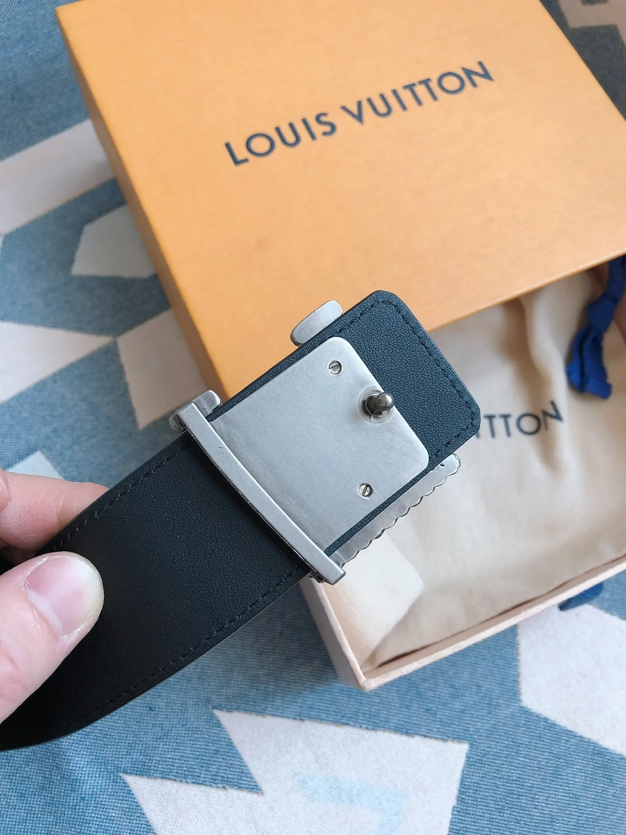 Louis Vuitton Twisted Rope LV Buckle Black Leather Belt 3
