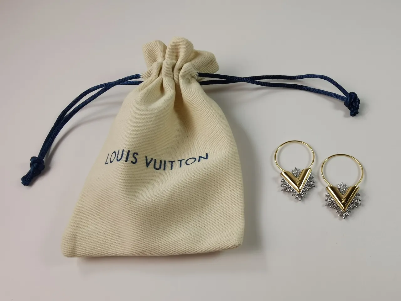Louis Vuitton Volt V-Motif Pavé Crystal Gold Hoop Earrings 7