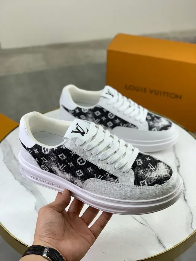 Louis Vuitton White Black Low-Top Monogram-Print Panel Lifestyle Sneakers 4