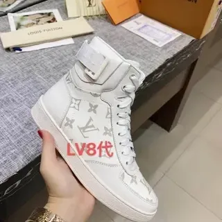 Louis Vuitton zapatillas lifestyle blancas grises de alto con estampado de monograma