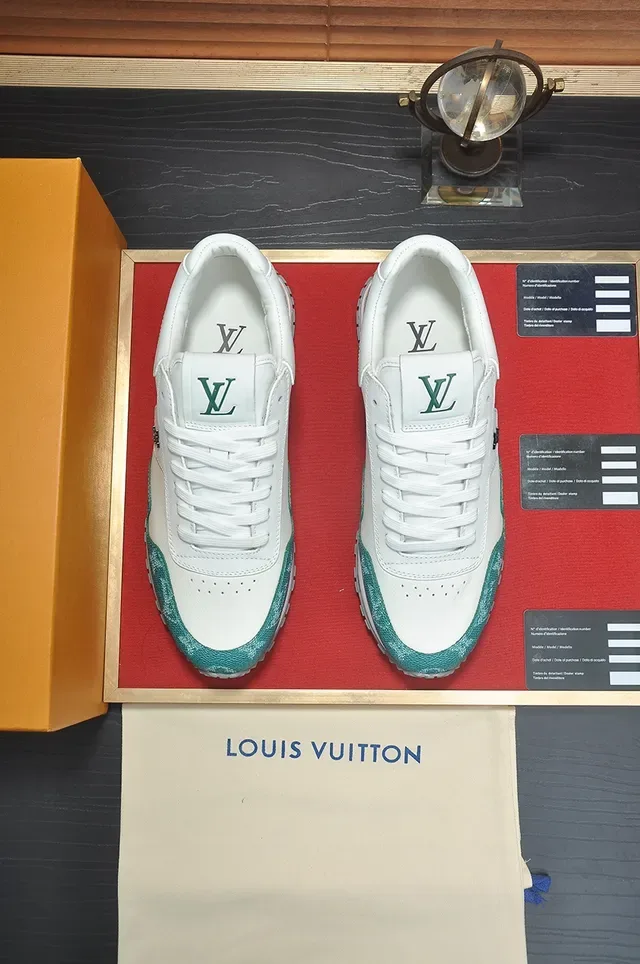 Louis Vuitton White Green Low-Top Leather Upper Lifestyle Sneakers 5