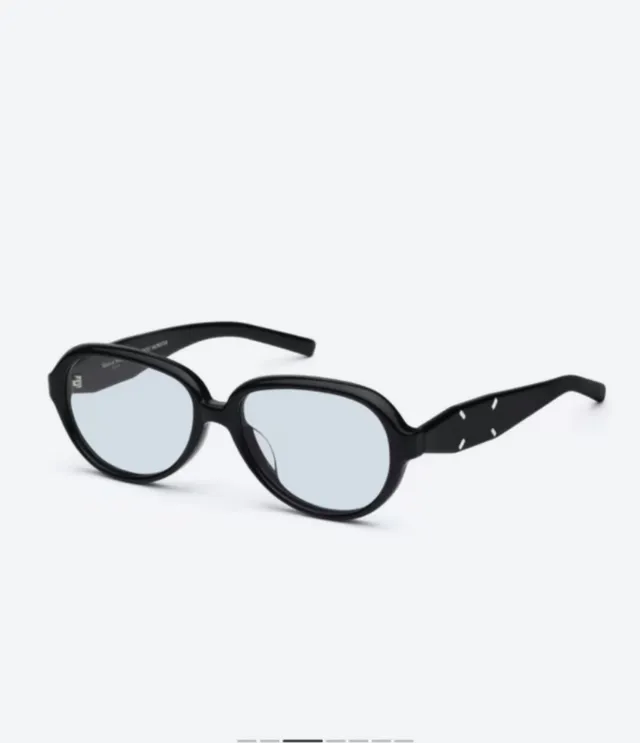 Maison Margiela Black White Oval Acetate Frame Four-Stitch Temple Detail Optical Glasses 9