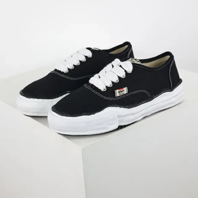 MMY Black White Canvas Upper Sculpted Midsole Lifestyle Sneakers 2
