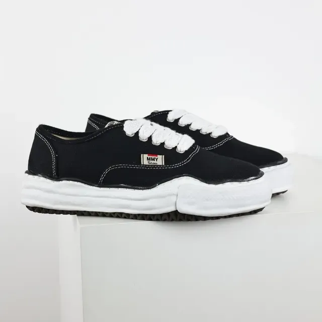 MMY Black White Canvas Upper Sculpted Midsole Lifestyle Sneakers 3