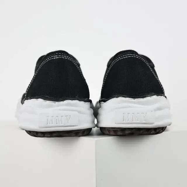 MMY Black White Canvas Upper Sculpted Midsole Lifestyle Sneakers 8