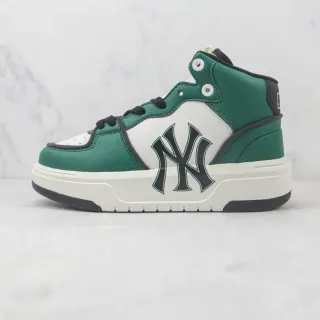 Mitchell & Ness NY Yankees High Top Green White Black Lifestyle Sneakers
