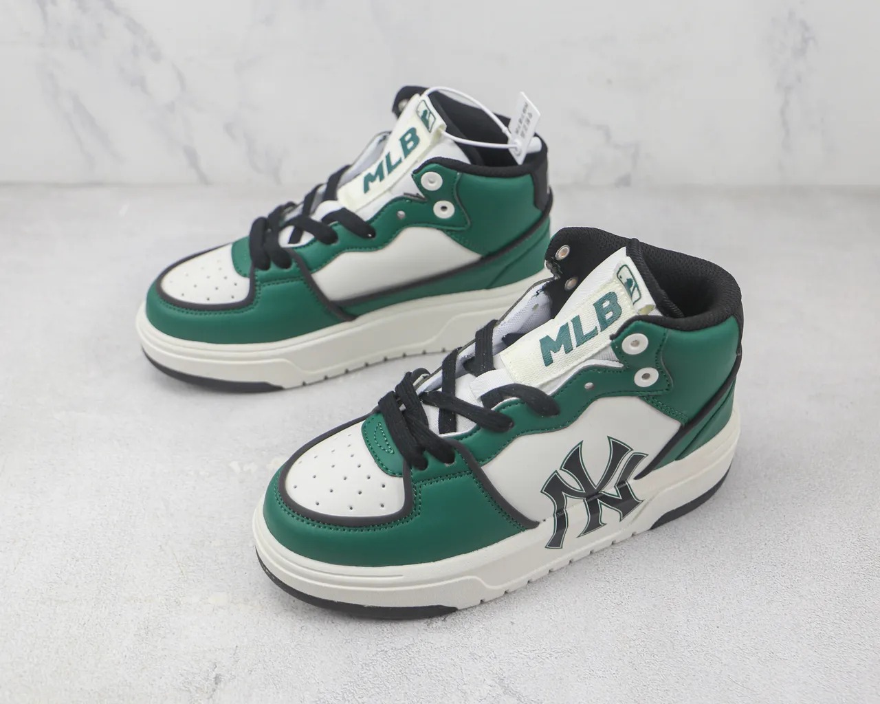 Mitchell & Ness NY Yankees High Top Green White Black Lifestyle Sneakers 4