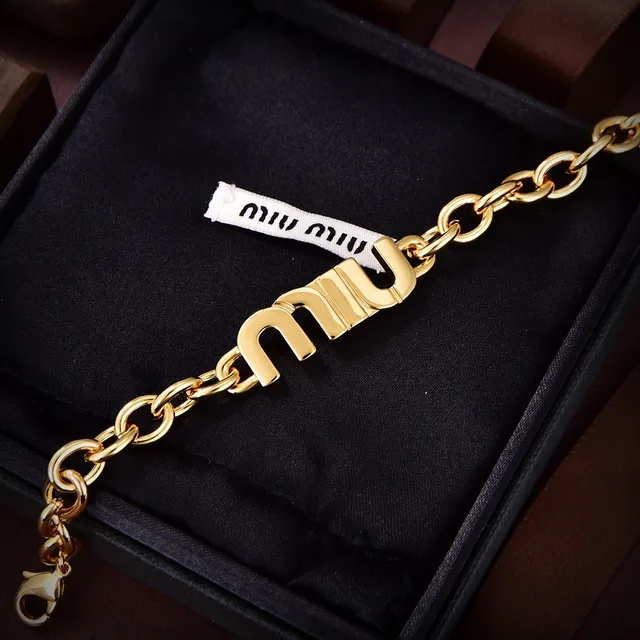 Miu Miu شعار لوحة سلسلة سميكة سوار ذهبي 5