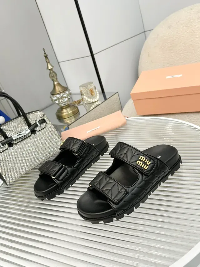 Miu Miu Wander صندل منزلق مقصوص ذات حزامين مزدوجين 7
