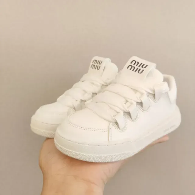 Miu Miu Chaussures Lifestyle à Semelle Plateforme Blanche avec Détails de Sangles Superposées 15