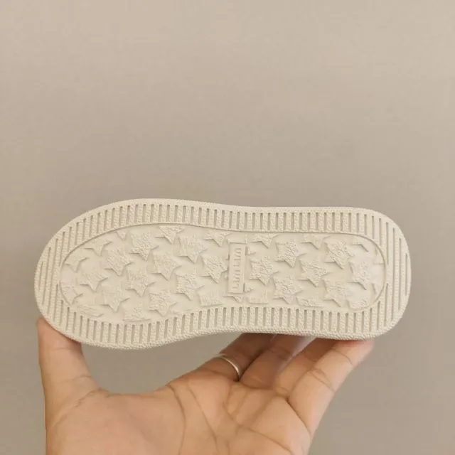 Miu Miu Chaussures Lifestyle à Semelle Plateforme Blanche avec Détails de Sangles Superposées 20
