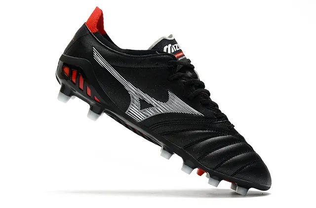 Mizuno أسود أحمر جلد مبطن علوي كاحل منخفض أرض صلبة أحذية كرة القدم 15