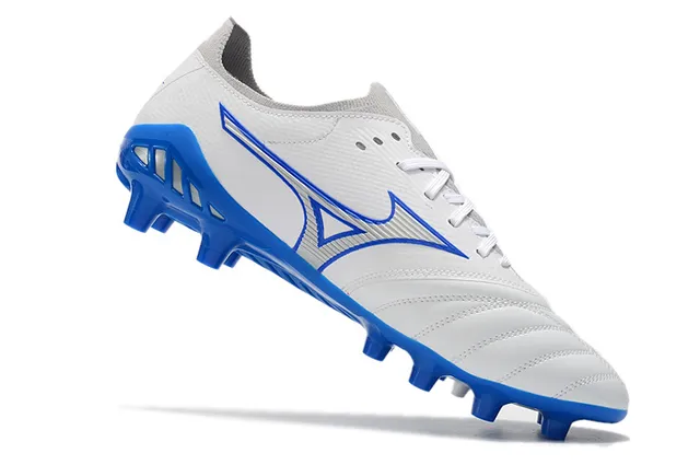 Mizuno Sapatos de Futebol Brancos Azuis Baixo Corte Upper de Malha Costurado Matelado Vamp Solo Firme 3