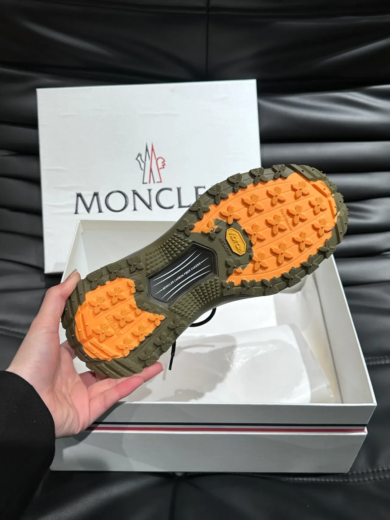 Moncler Verde Exército Laranja Robusto Mesh-e-Sintético Superior Vibram Outsole Lifestyle Sneakers 2