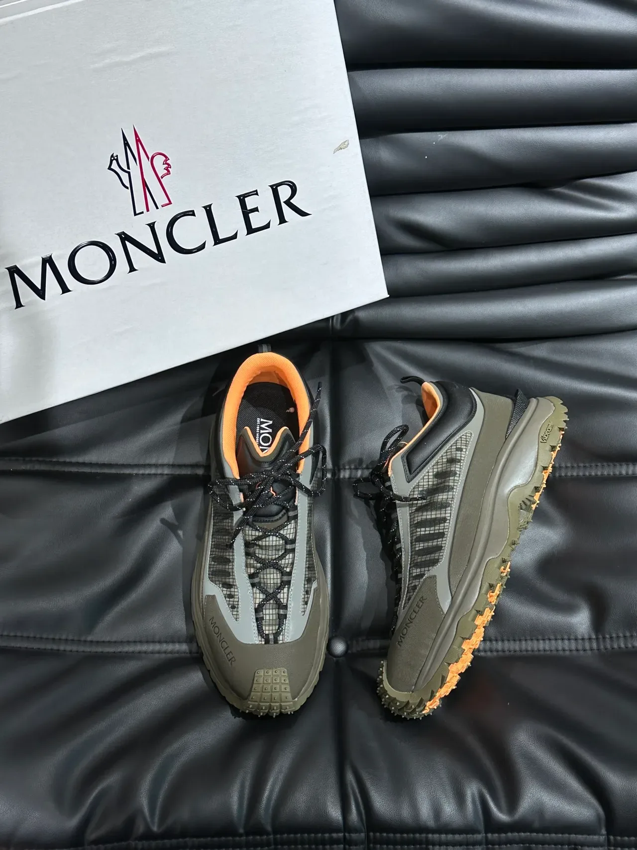Moncler Verde Exército Laranja Robusto Mesh-e-Sintético Superior Vibram Outsole Lifestyle Sneakers 5