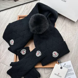 Moncler Black Cable-Knit Faux-Fur Pom-Pom Beanie