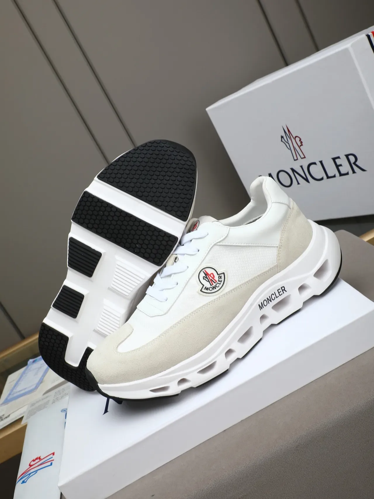 Moncler Lifestyle Sneaker White Beige Mixed-Material Low-Top Sneaker 4
