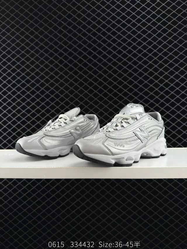 New Balance 1000 Gris Noir Sola Sculptée Sneakers Chunky 4