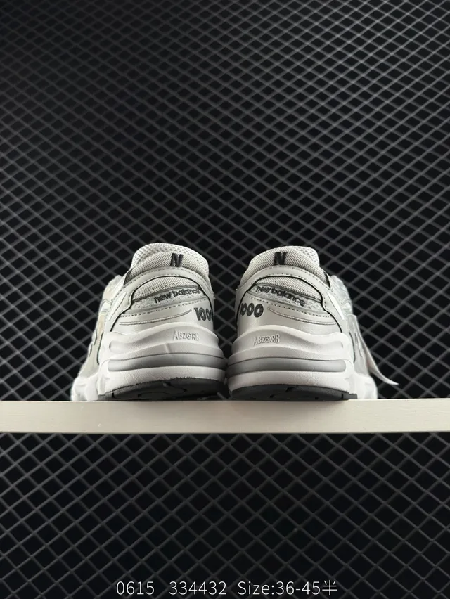 New Balance 1000 Gris Noir Sola Sculptée Sneakers Chunky 5