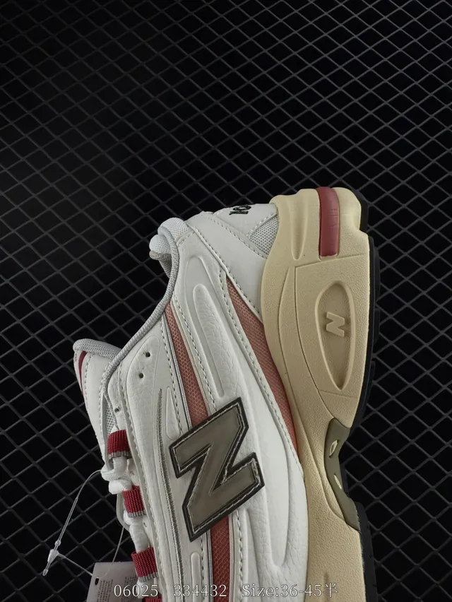 New Balance 1005 White Beige Pink 厚底鞋 3