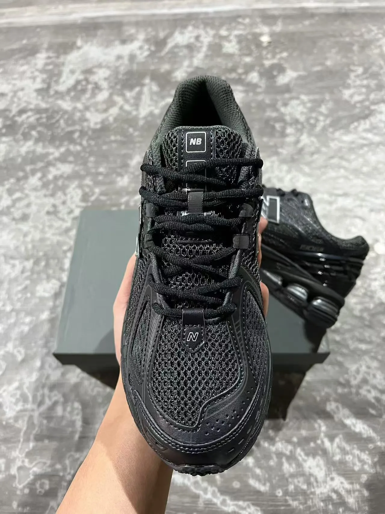New Balance 1906R Noir Monochrome Chaussures de course 3