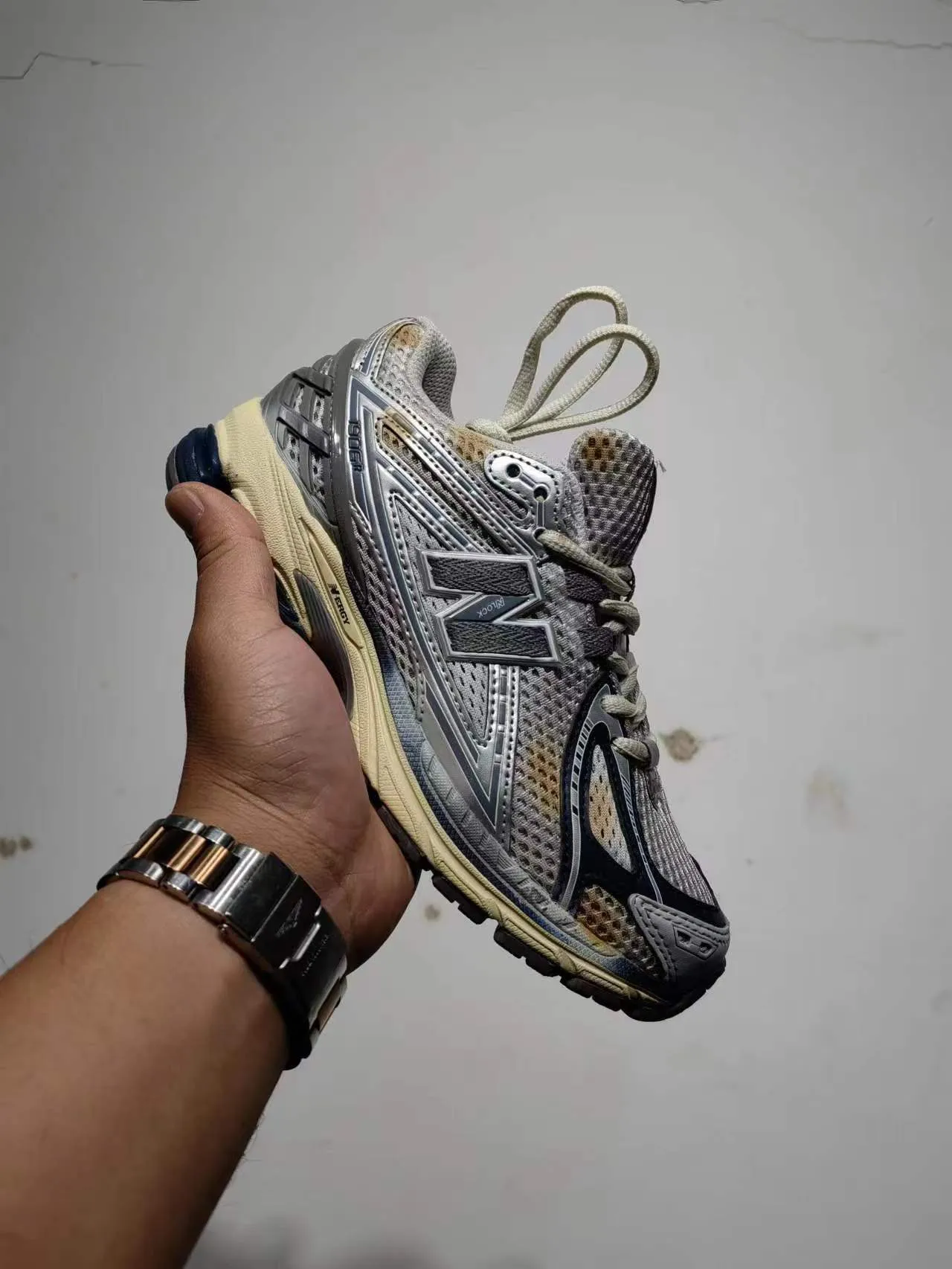 New Balance 1906R Tênis de corrida Cinza Marinho Creme 6