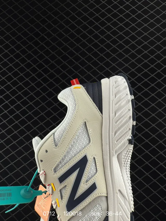 New Balance 510 Beige Navy Chaussures chunky avec semelle intermédiaire en maille et superposition synthétique 8