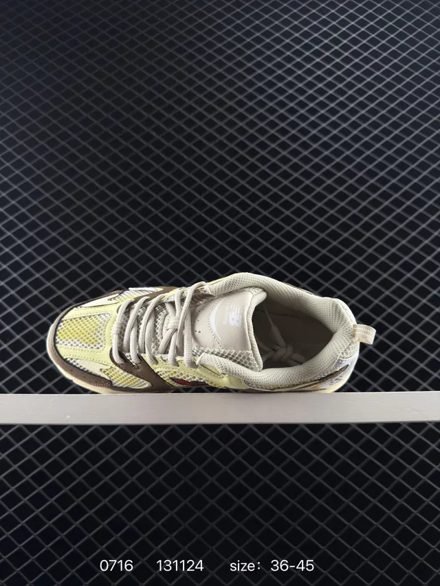New Balance 530 Beige Marron Sneakers Chunky en Mesh Stratifié 4