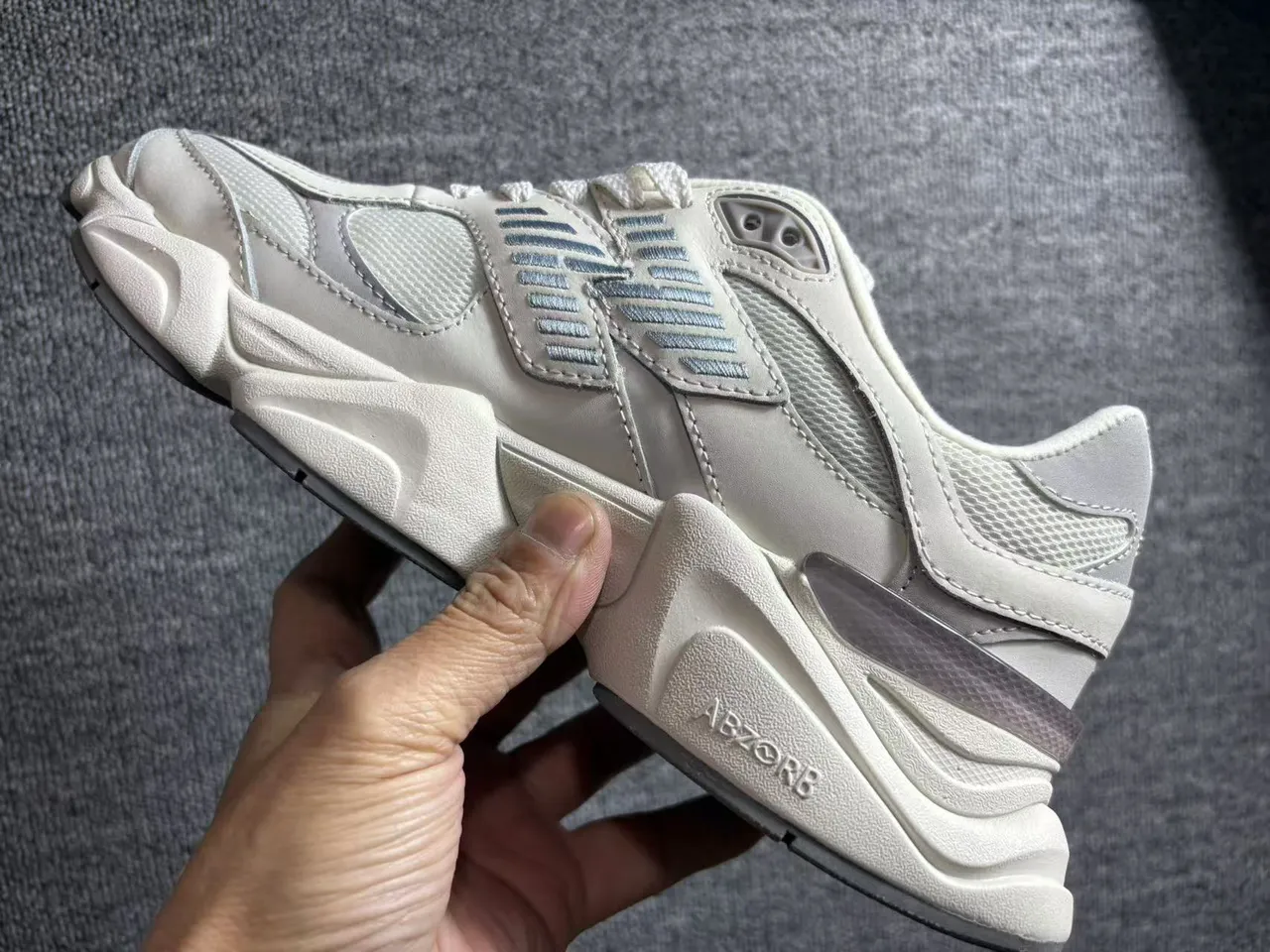 New Balance 9060 Beige et Gris Sneakers Chunky 5