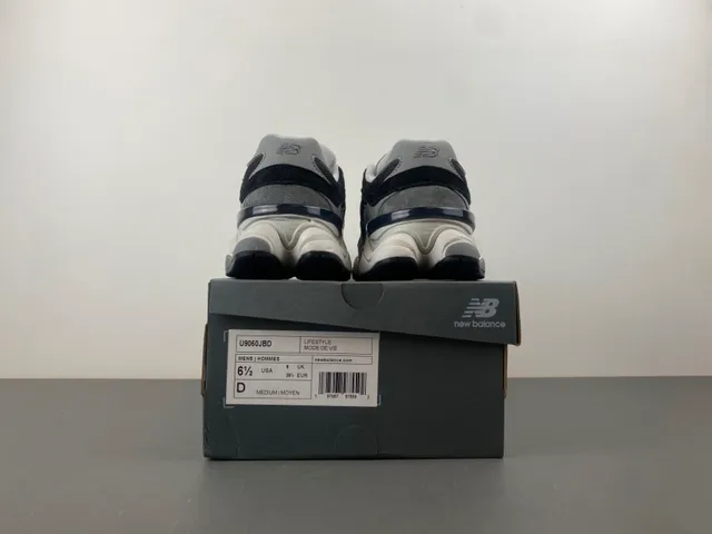 New Balance 9060 Gris Noir sneakers épaisses 17