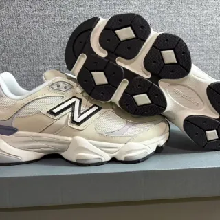 New Balance 9060 Off-White Black حذاء رياضي سميك