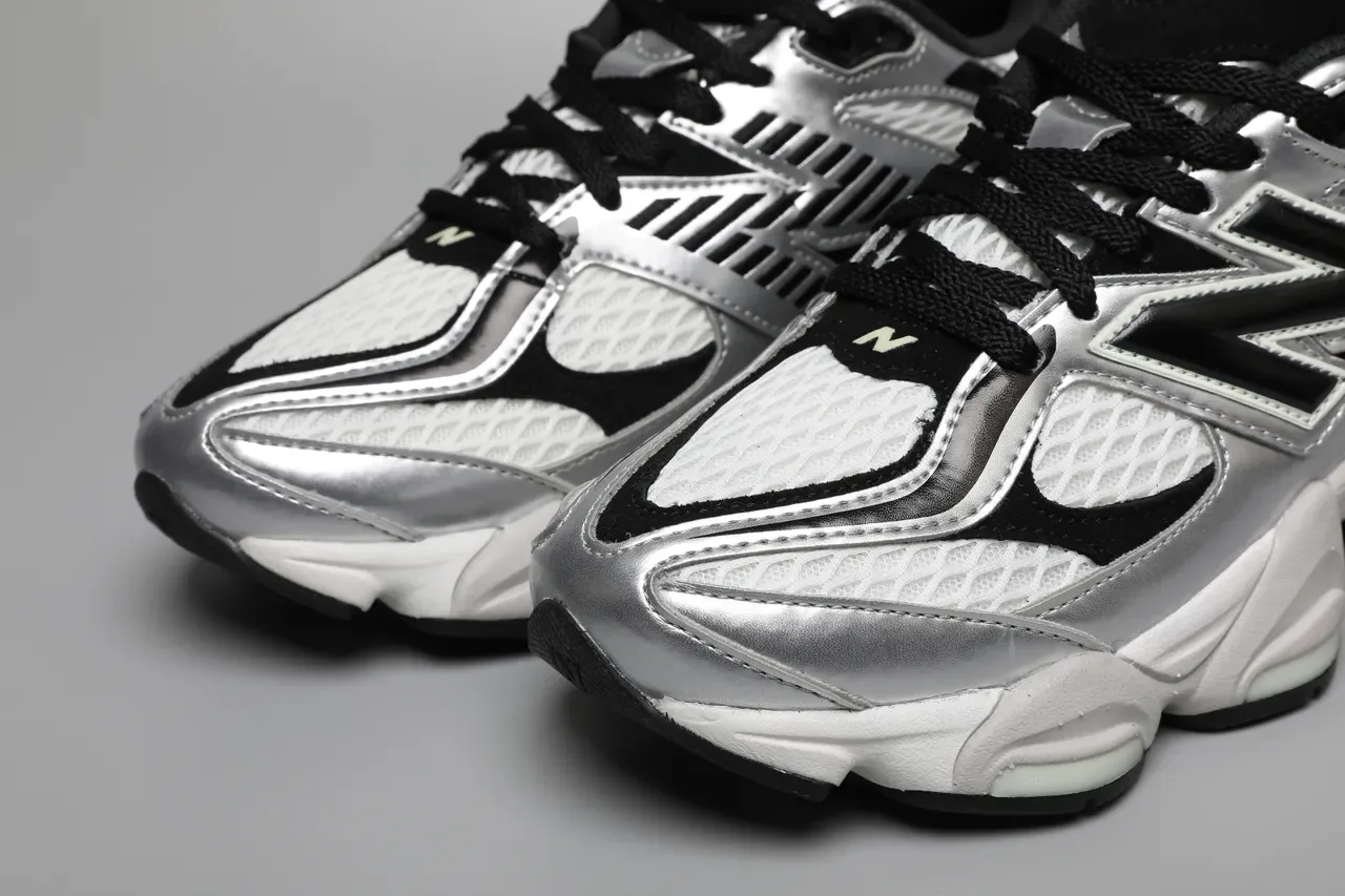 New Balance 9060 Silver Grey Black 生活方式运动鞋 4