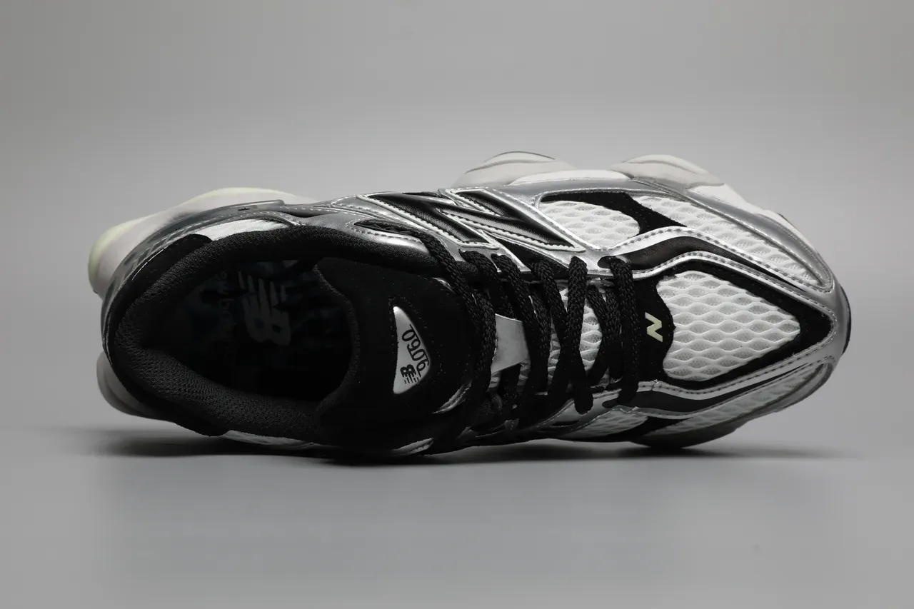 New Balance 9060 Silver Grey Black 生活方式运动鞋 7