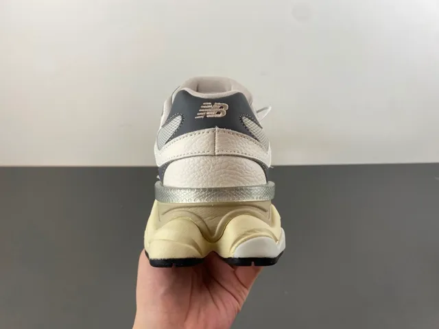 New Balance Beige Gris Suela Media Malla Y Recubrimiento Sintético Chunky Sneakers 4