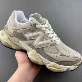 New Balance Beige Sculpted Midsole Mixed Mesh And Suede Upper Chunky Sneakers