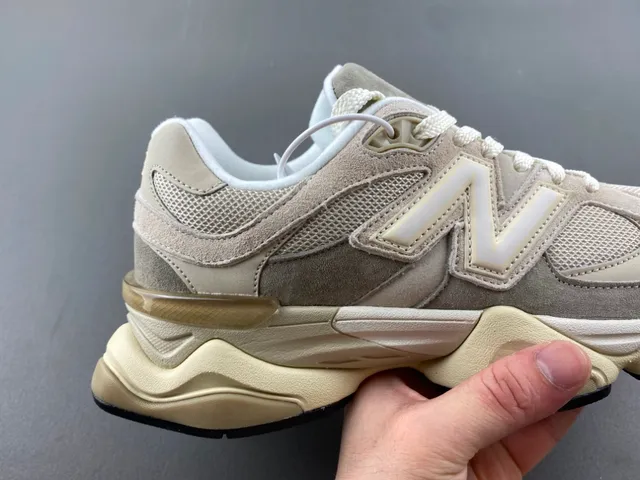 New Balance beige semelle intermédiaire sculptée mixed mesh et suede upper chunky sneakers 3