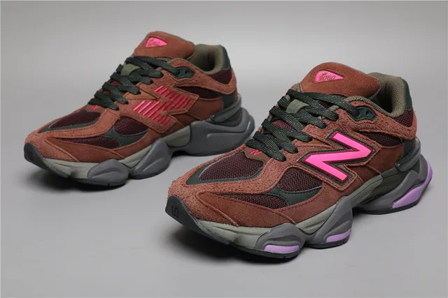 New Balance Marrom Rosa Solado multicamadas Misturado couro de camurça e malha superior Tênis chunky 5