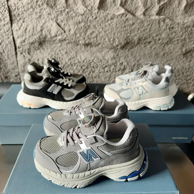 New Balance Chaussures Lifestyle Gris Blanc avec Médiasole Chunky Maille et Recouvrement Synthétique 6